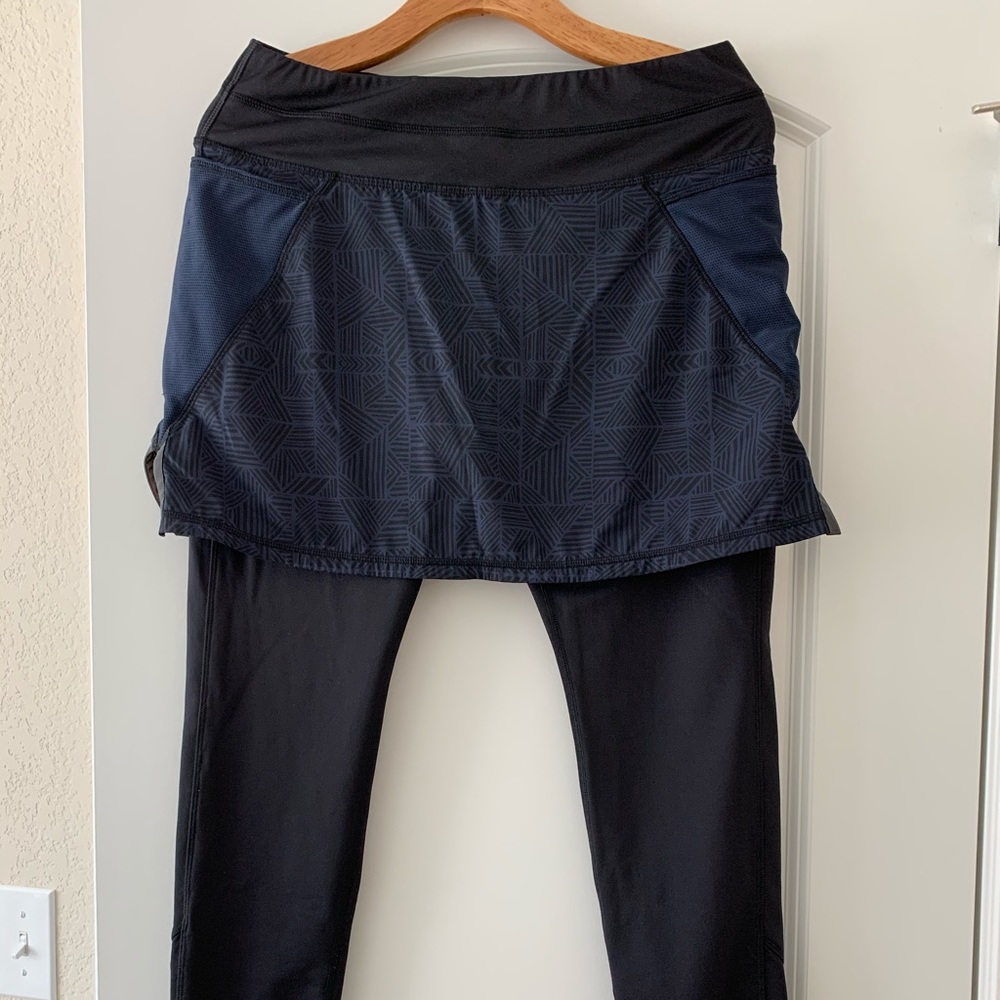 Athletes leggings skort.